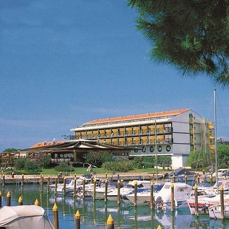 Hotel Marina Uno Lignano Sabbiadoro Buitenkant foto