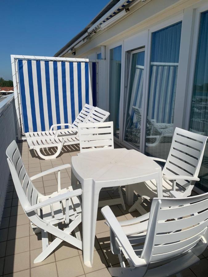 Hotel Marina Uno Lignano Sabbiadoro Buitenkant foto